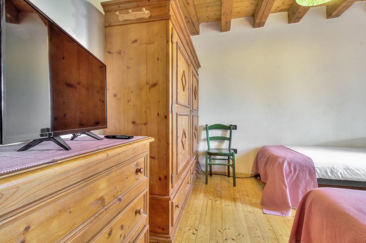 Casa Romantica La Parenzana Буйе Экстерьер фото